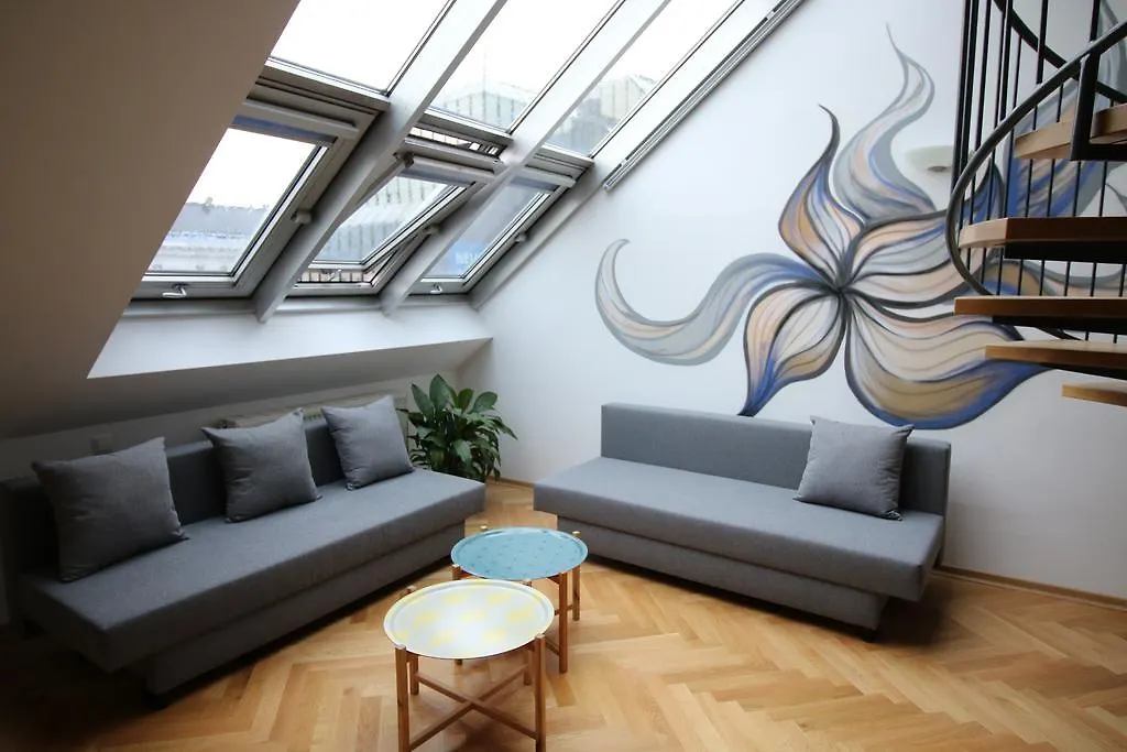 Aeki City Viena