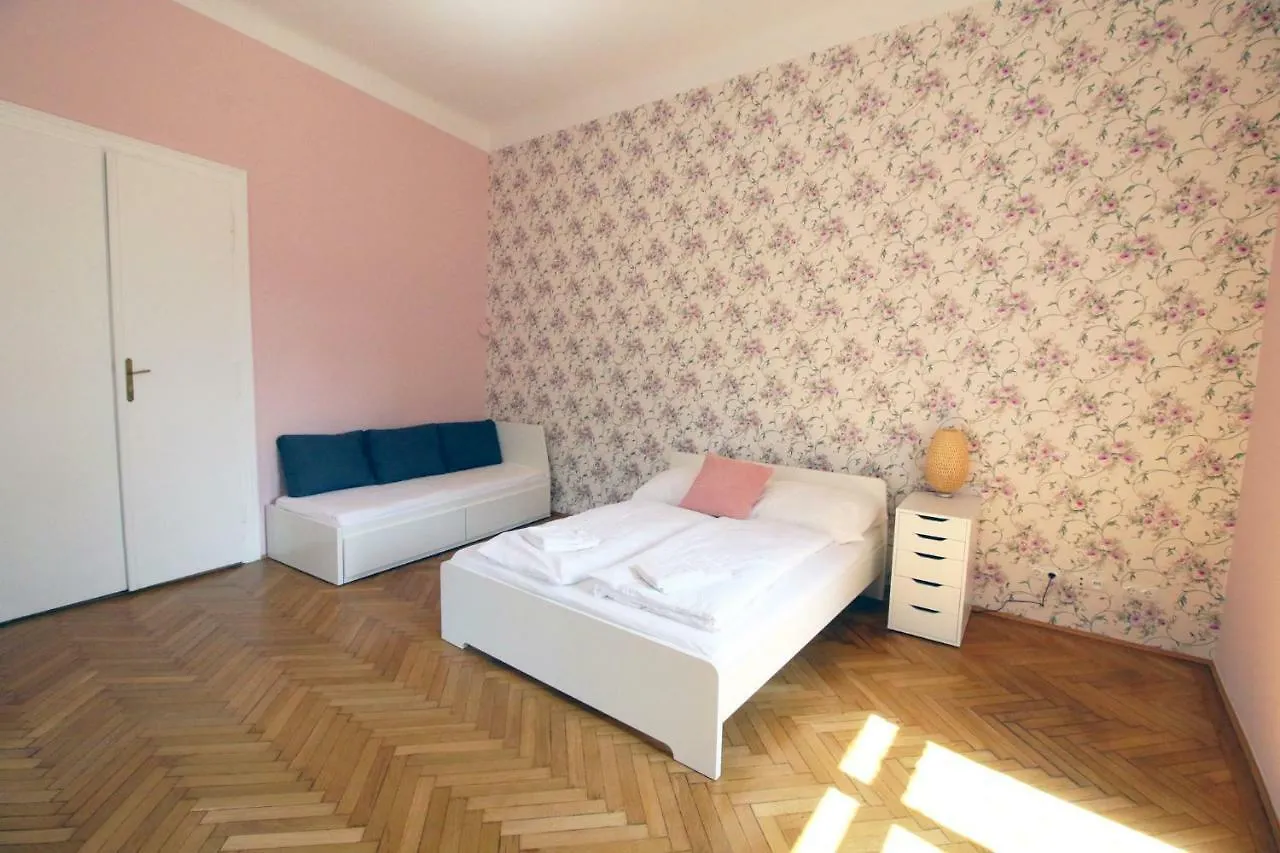 Aeki City Viena